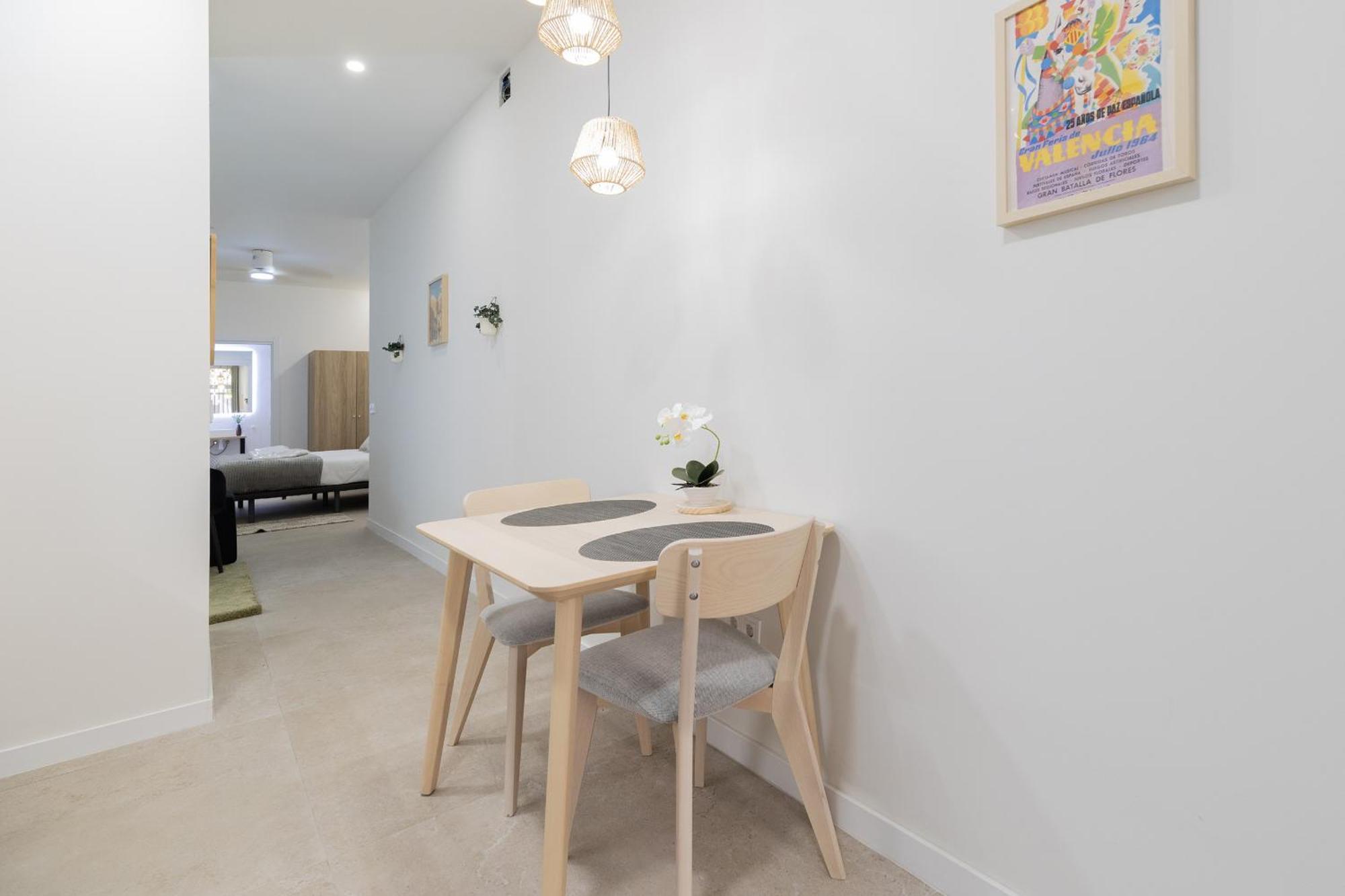 Rmz31 Loft - Espacioso Y Acogedor Estudio Con Terraza En Zona Ayora * Valencia