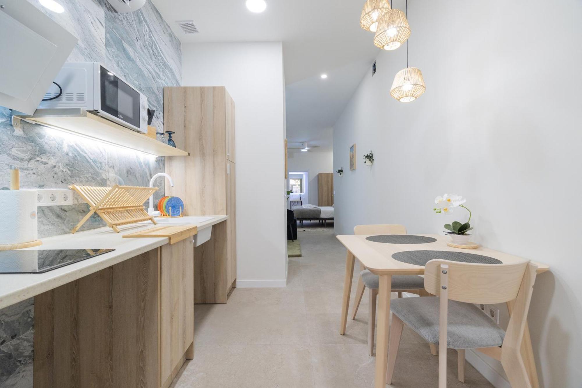 Rmz31 Loft - Espacioso Y Acogedor Estudio Con Terraza En Zona Ayora Valencia
