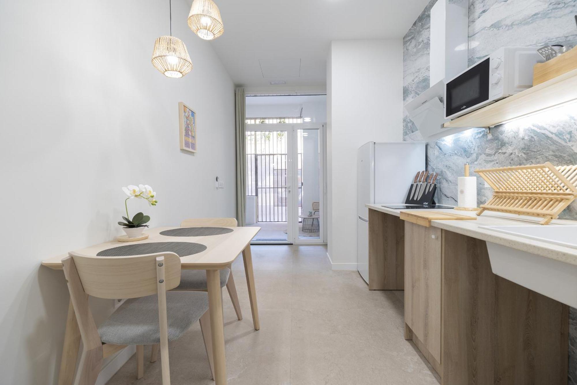 Rmz31 Loft - Espacioso Y Acogedor Estudio Con Terraza En Zona Ayora Apartment *