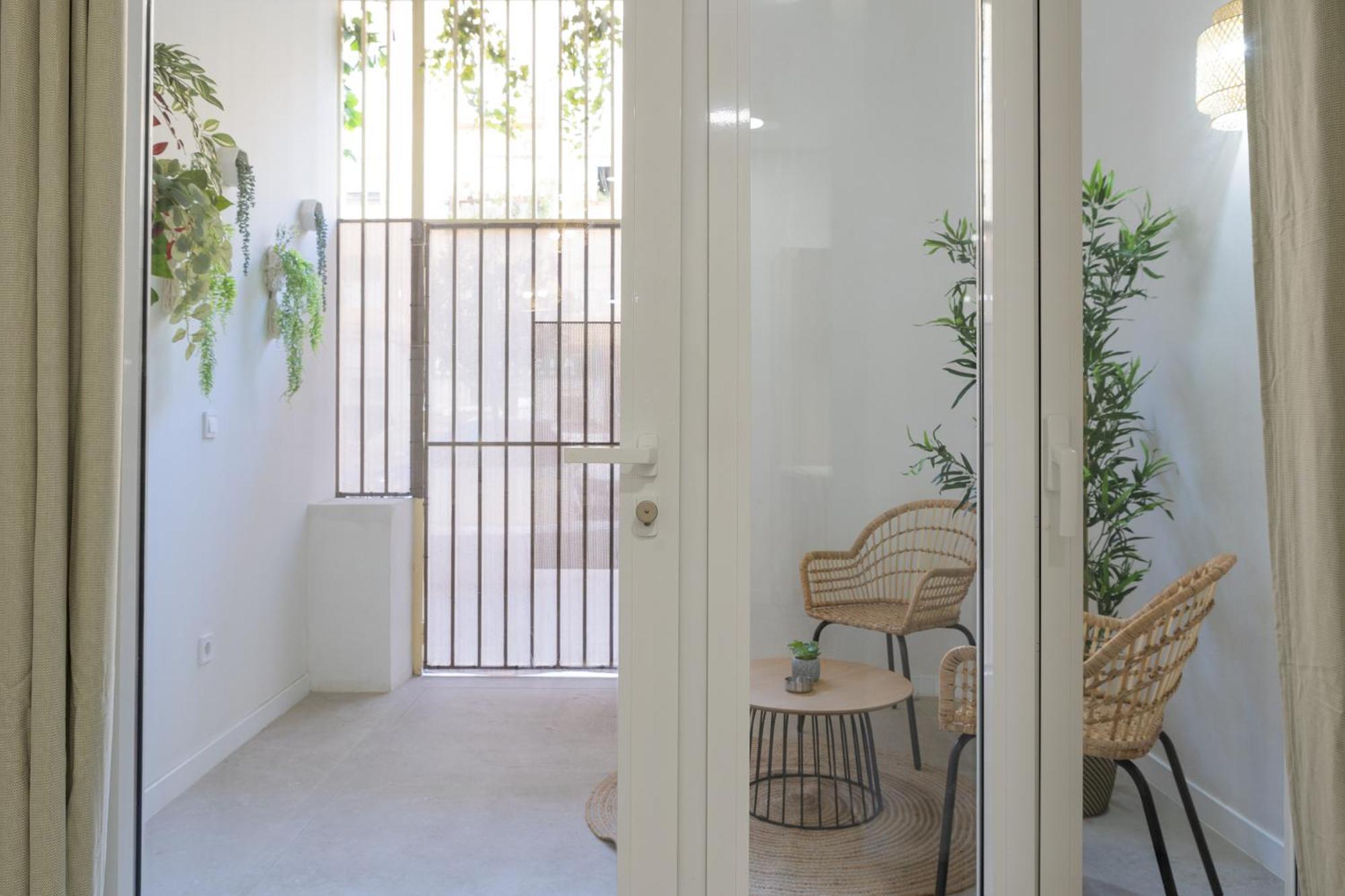 Apartamento Rmz31 Loft - Espacioso Y Acogedor Estudio Con Terraza En Zona Ayora *