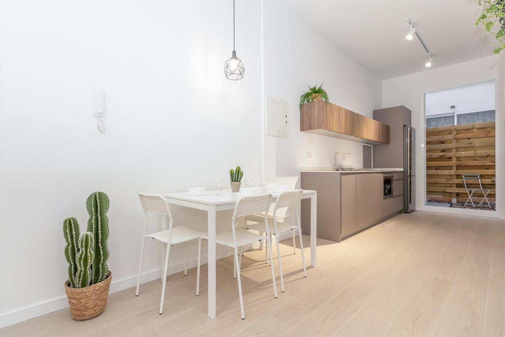 Guestready - Valencia's Vibrant Malvarrosa