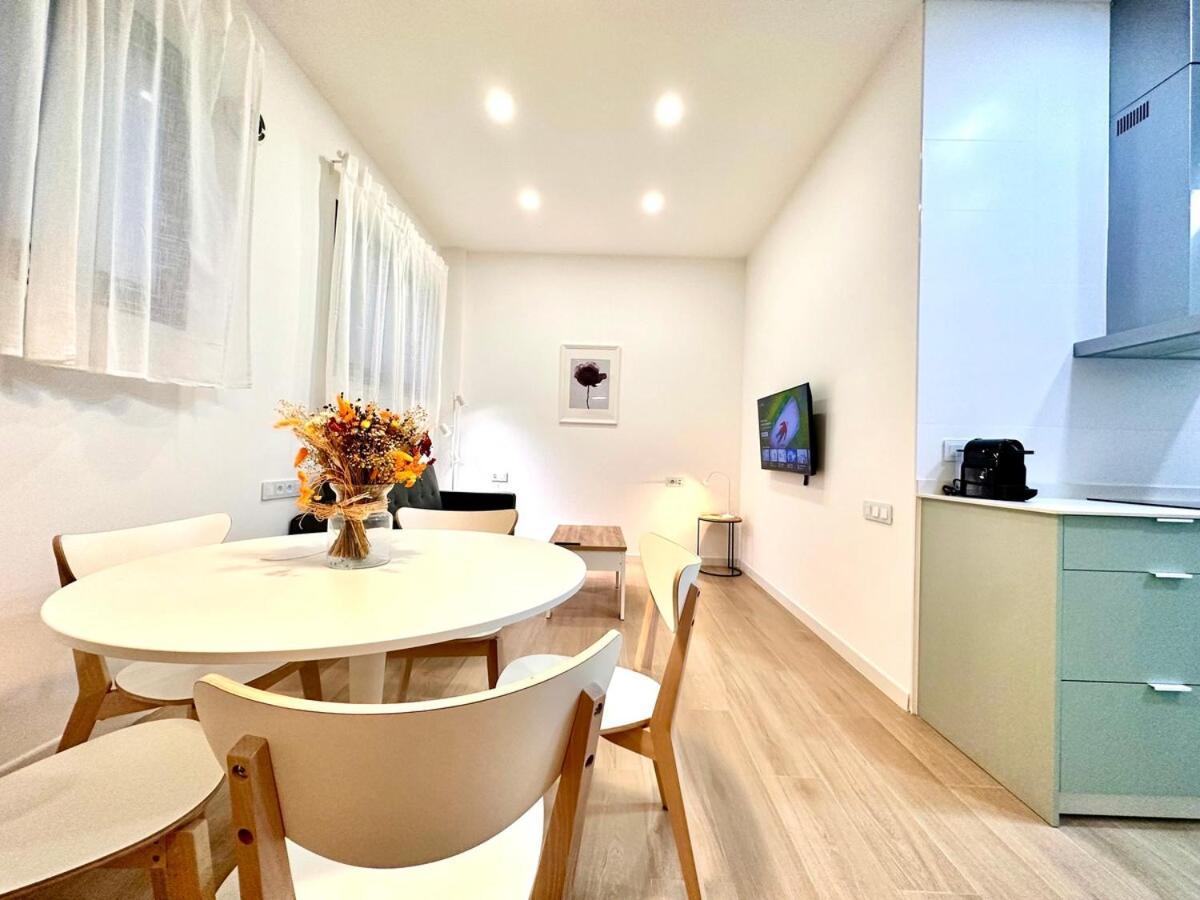 Valentia Beachside Modern Style Valencia