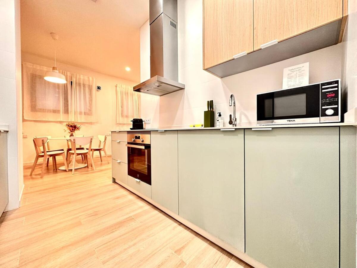 Valentia Beachside Modern Style *