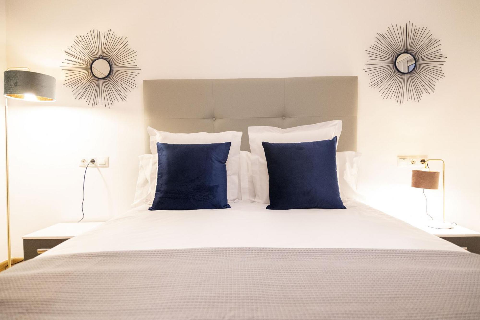 Singularstays Center Apartment *