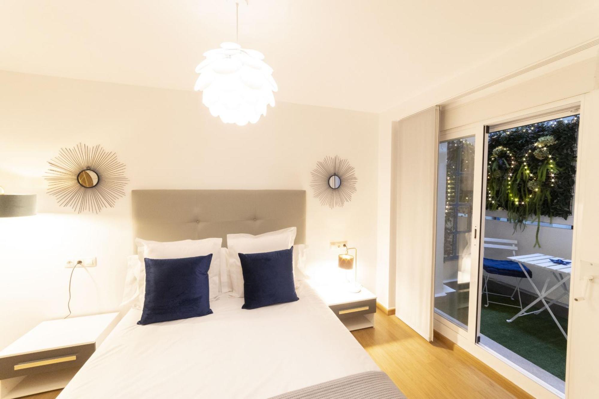 Singularstays Center Apartment *