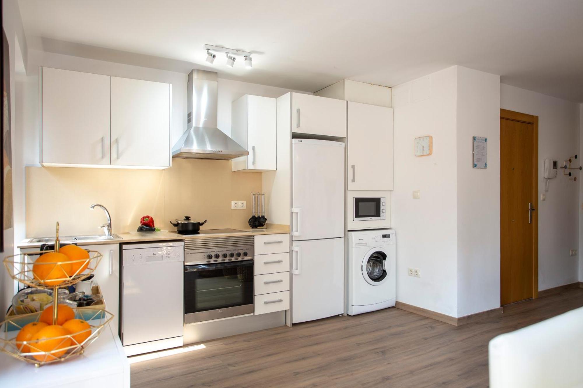 Singularstays Center Apartment