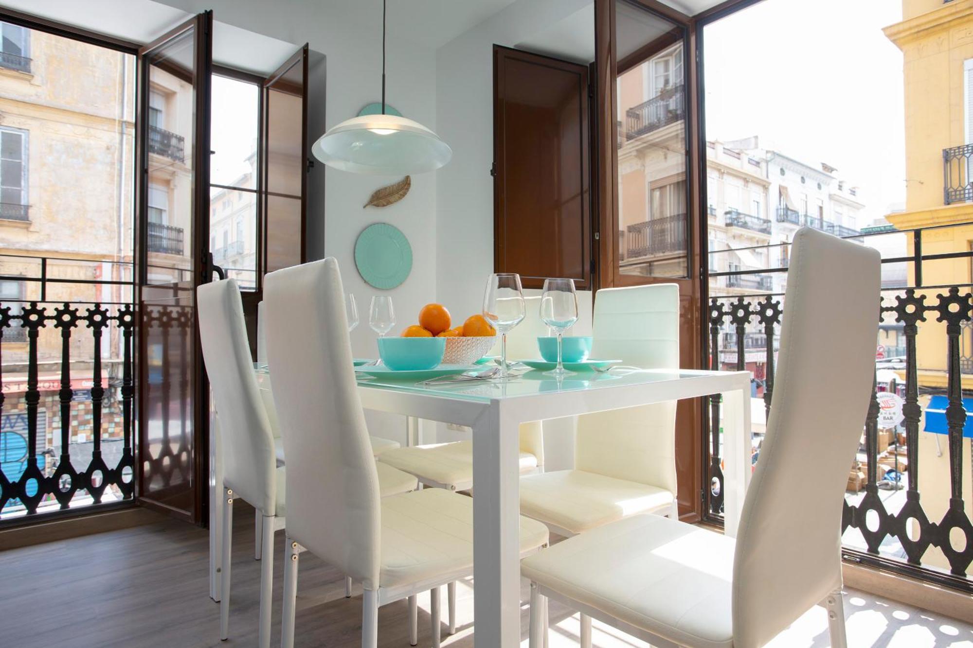 Apartment Singularstays Center *