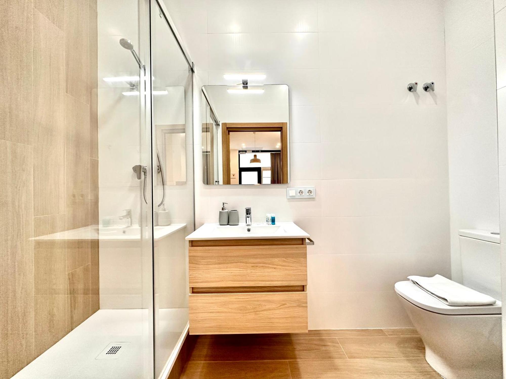 Apartamento Valentia Beachside Modern Style