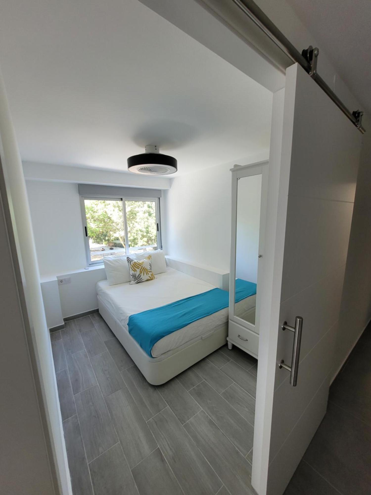 New And Bright 2-bedroom In Canamelar