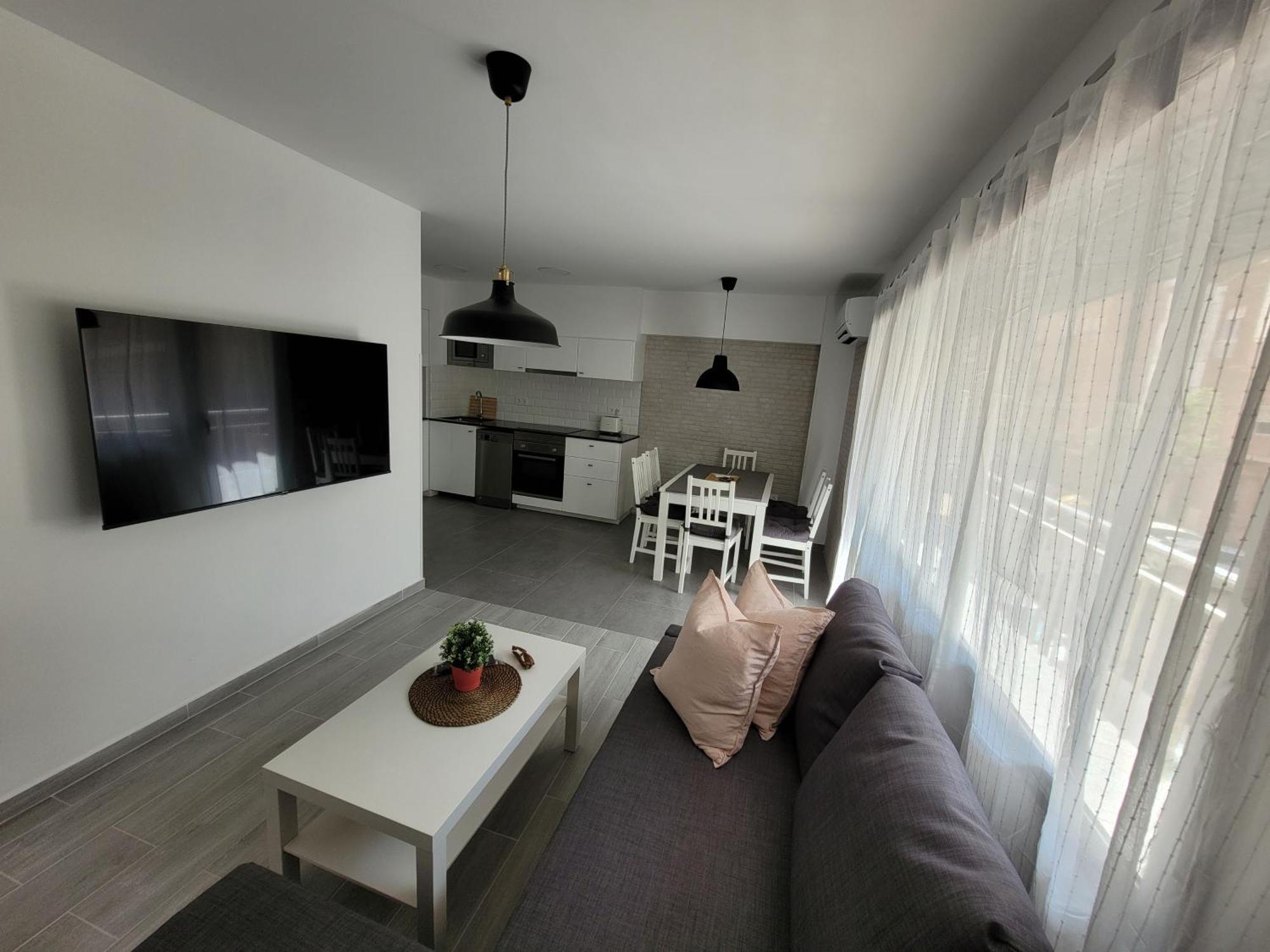 Apartamento New And Bright 2-bedroom In Canamelar Valencia