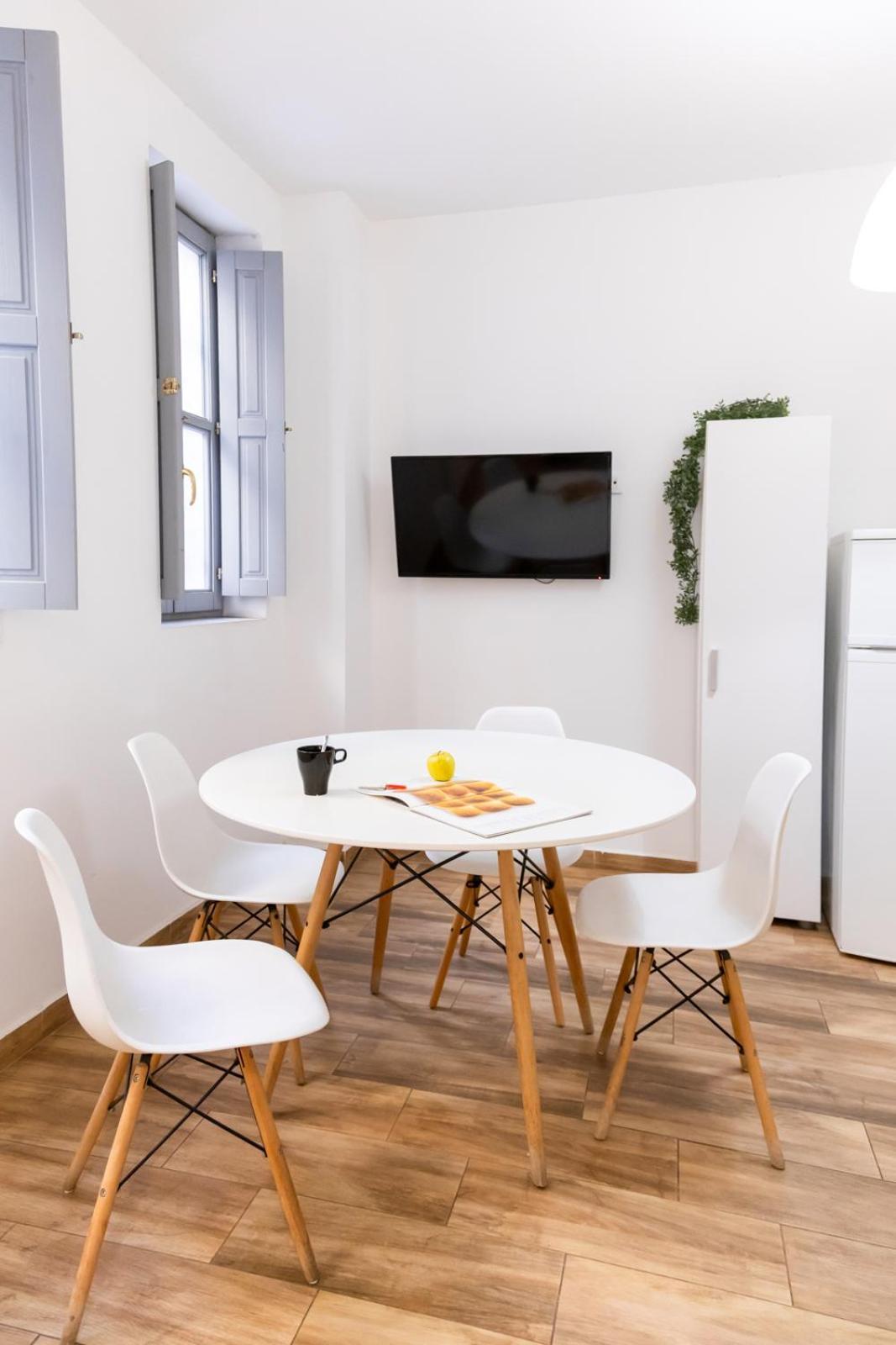Down Town Apartment *