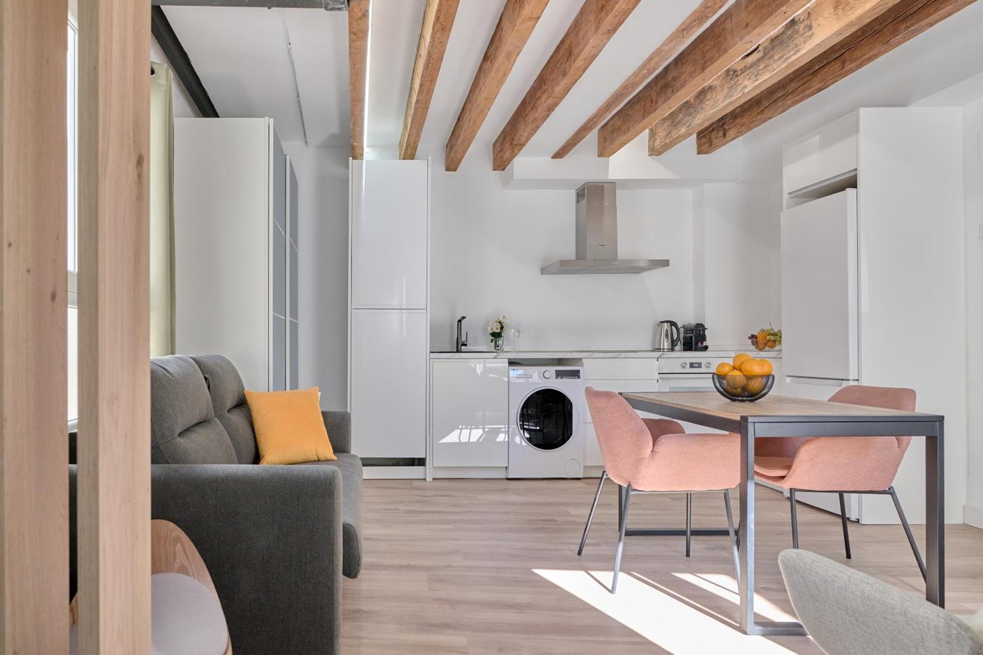 Ciutat Vella Modern Apartment *