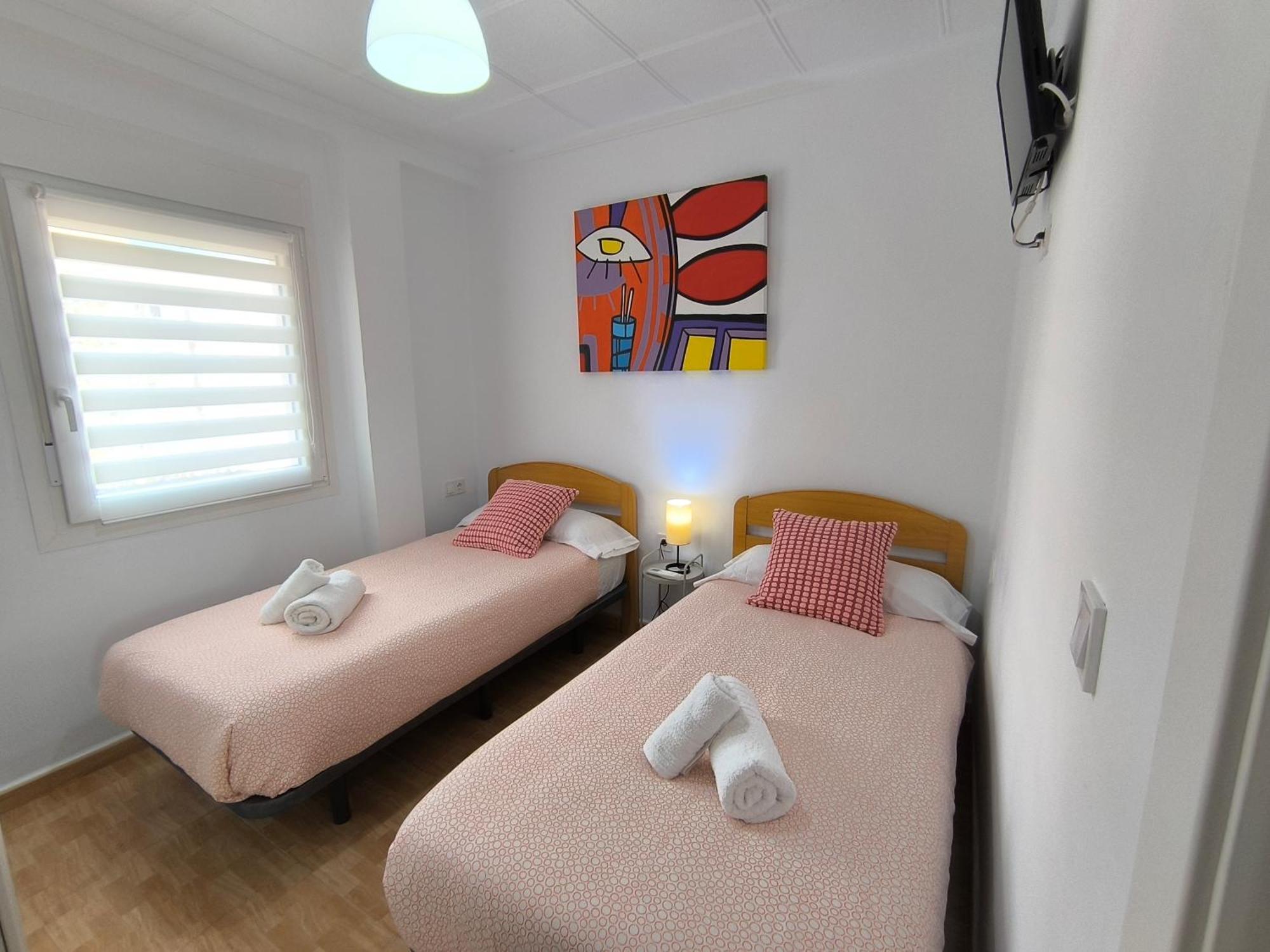 Apartamento In With Wifi + Parking. Valencia