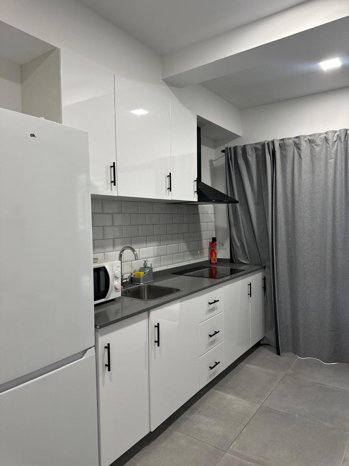 Apartamento Alojamiento,hospedaje Centrico En Valencia