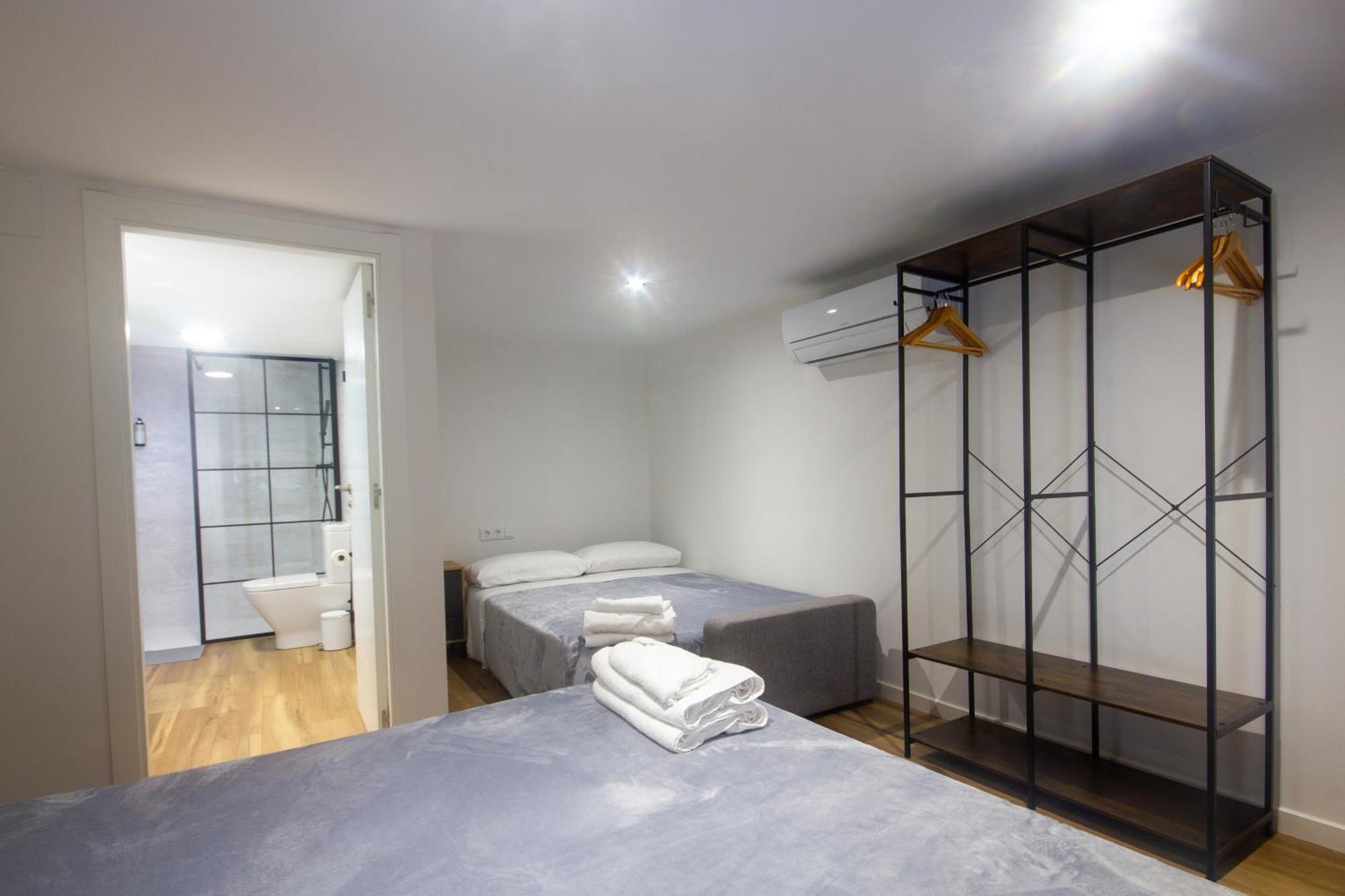 2 Apartment *