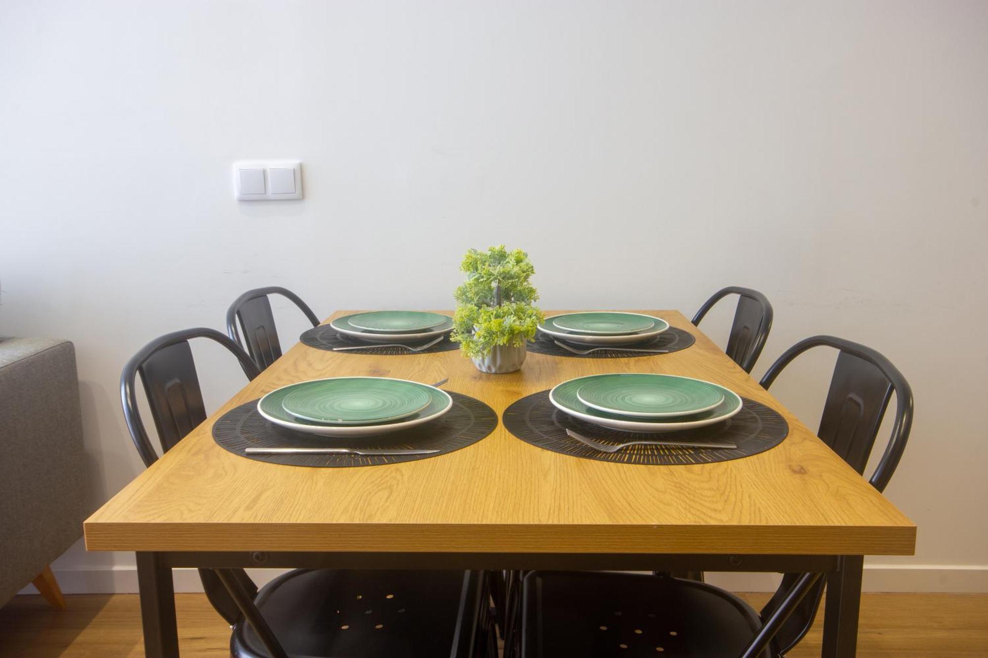 Apartment 2 *