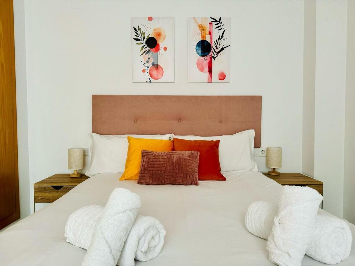 Abat 2 Cool & Wide Flat Next To The Cathedral * Valencia