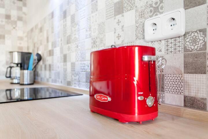 New 4 Pax Front Station Wifi Apartment *