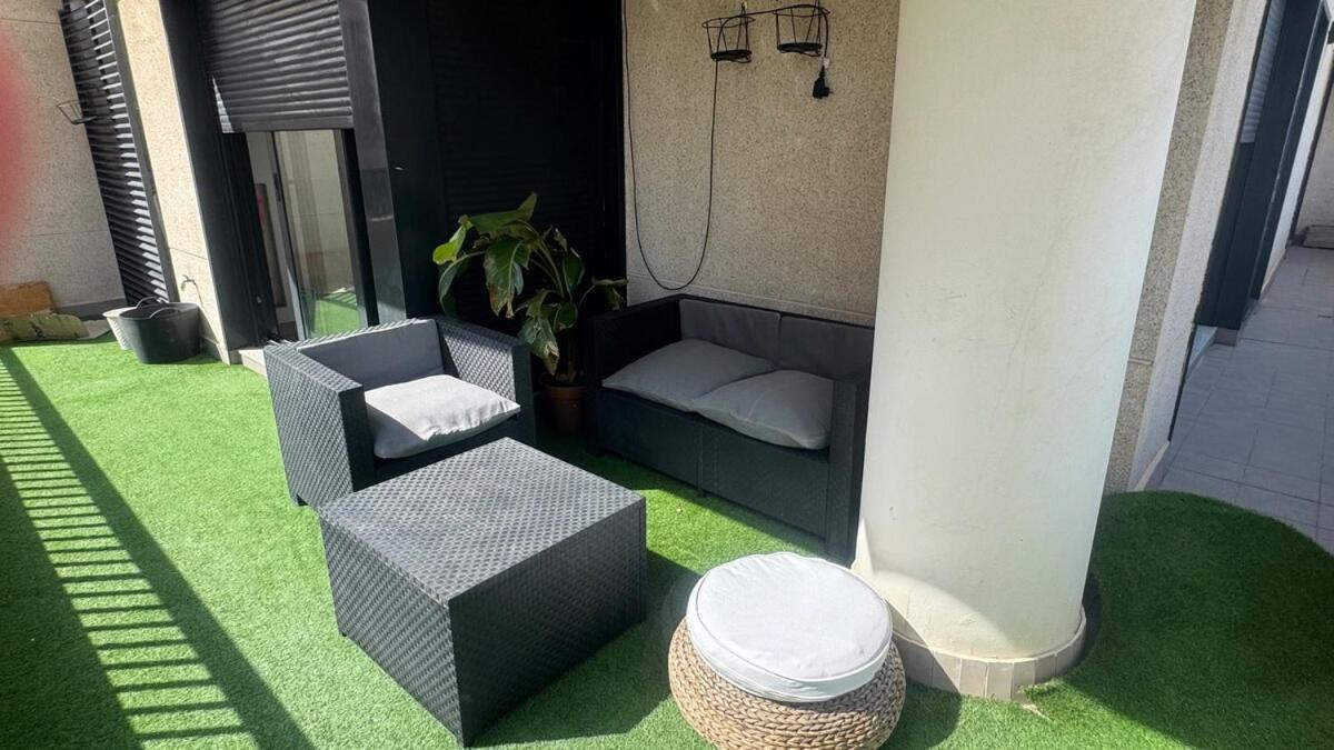 Apartamento 300 M From The ,parking , Breakfast