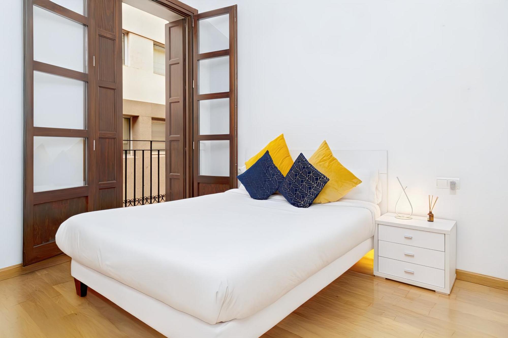 Market Apartment