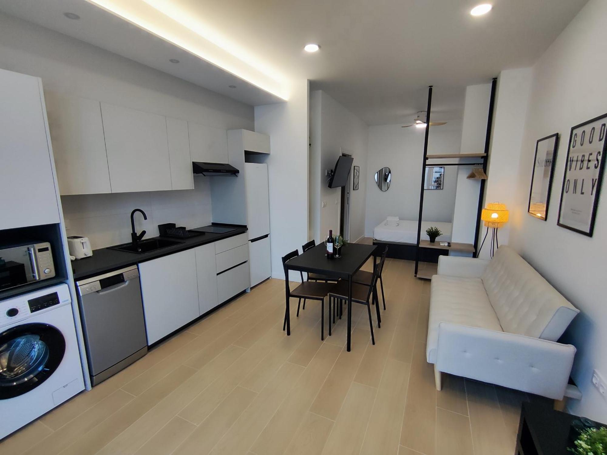 Apartment Rd C *