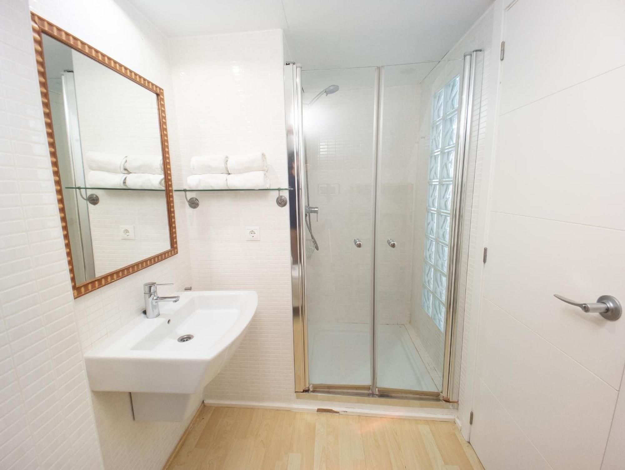 2 Apartamento *