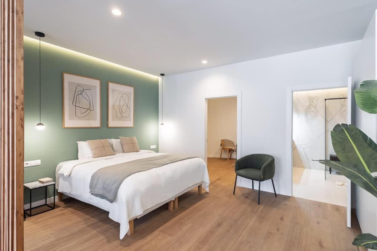 Explore Luxury Meets Comfort *