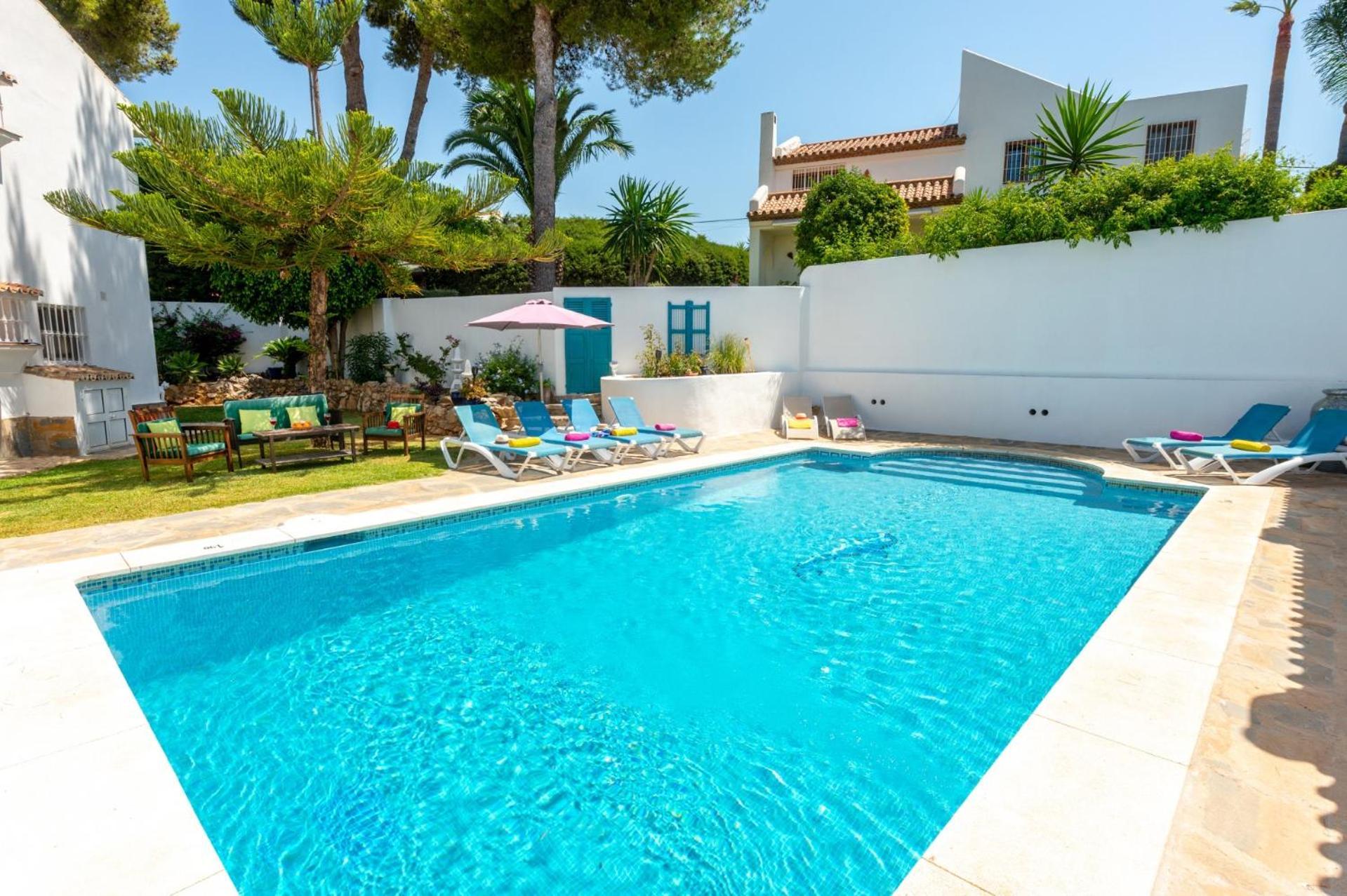 Montevistas Retreat- Cycling, Hiking, Relaxation, 25 Minutes Valencia