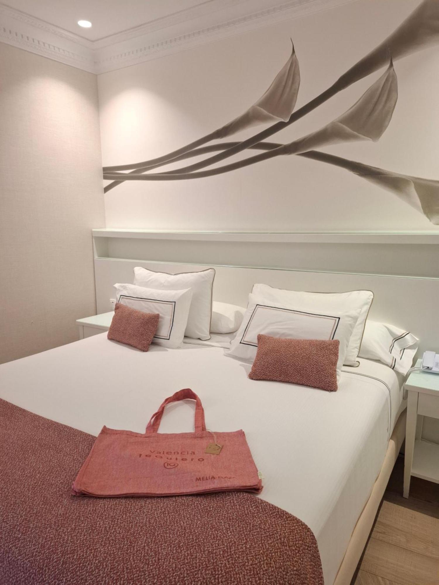 Melia Plaza Hotel 4*