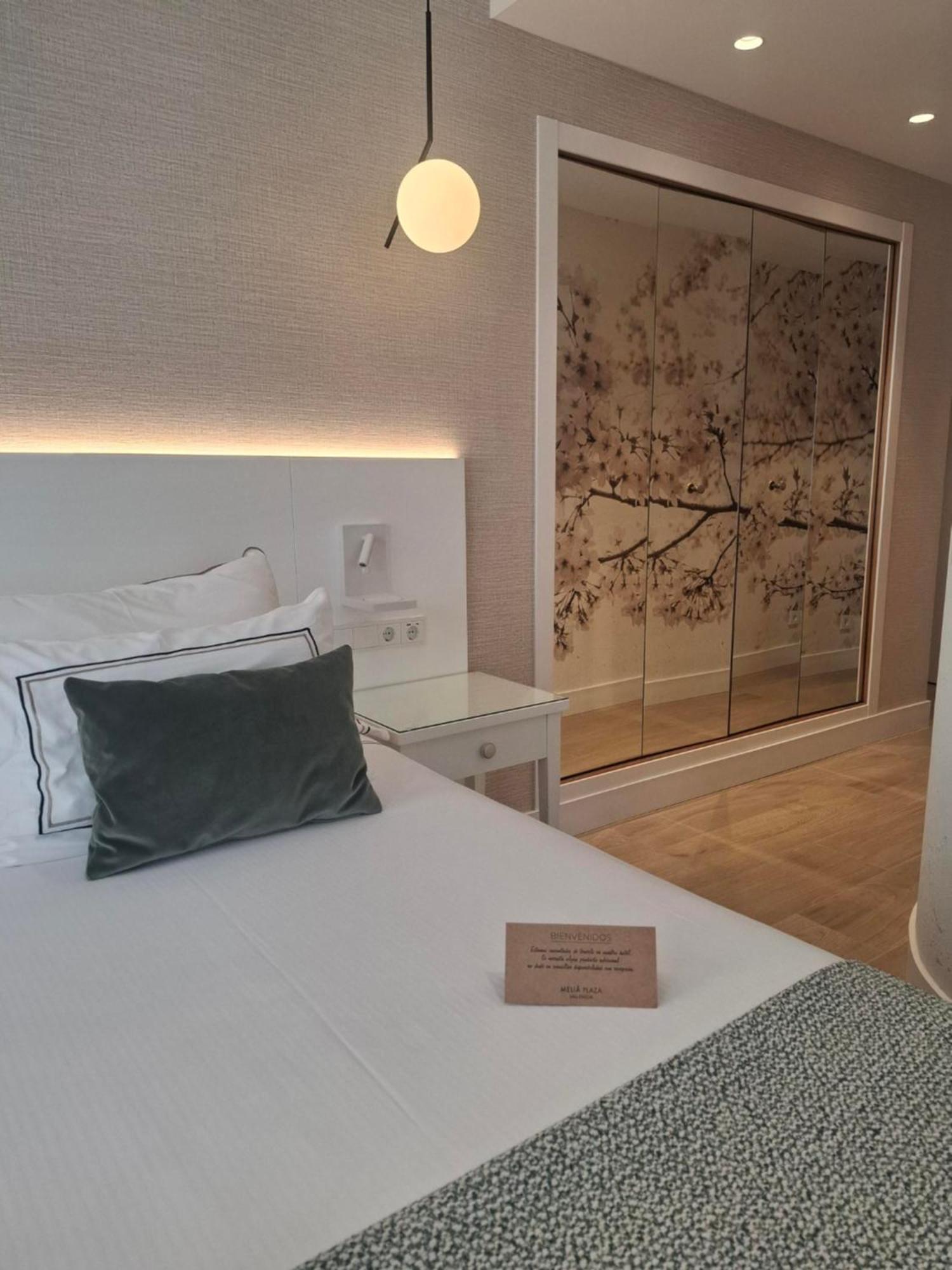 Hotel Melia Plaza 4*