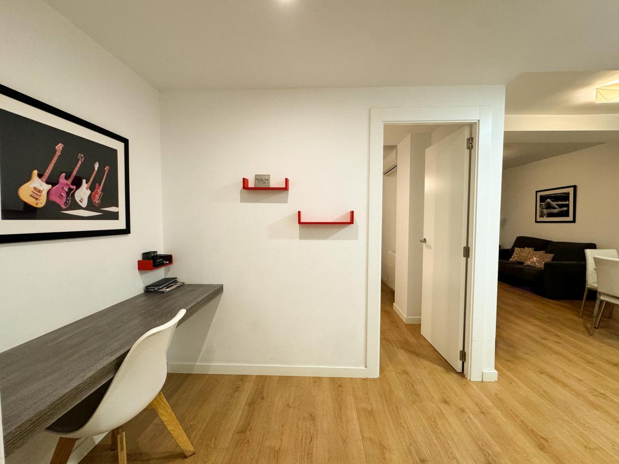 Luxury, Design, Relax, In Historical Street Lift Apartment