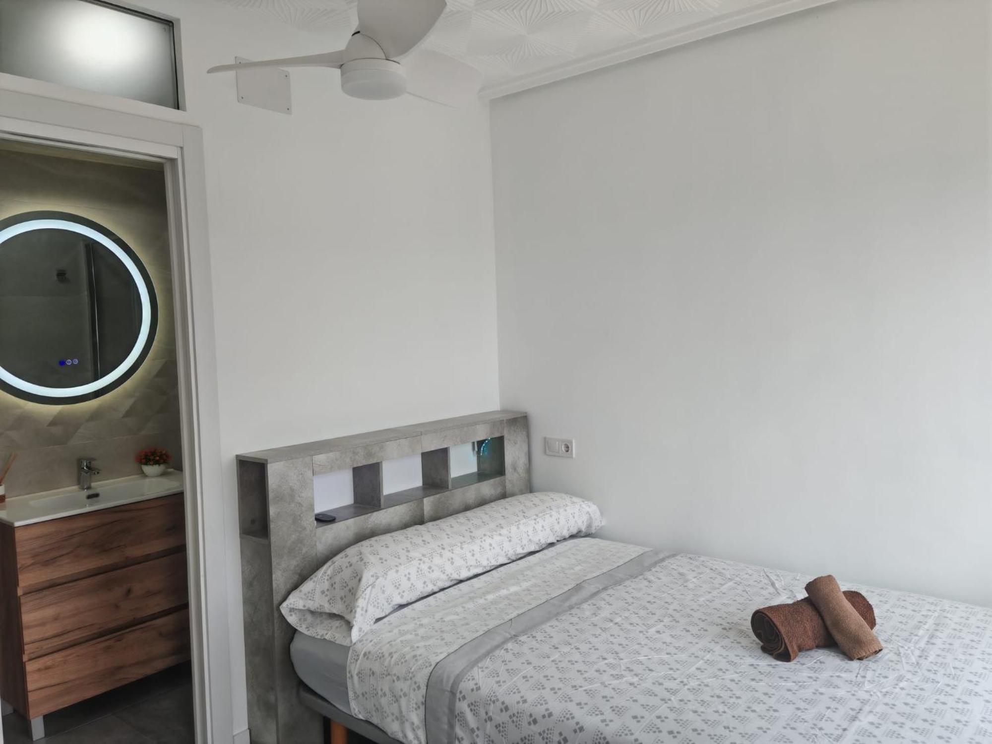 Apartmentsuitespain Atic Panoramic Apartment