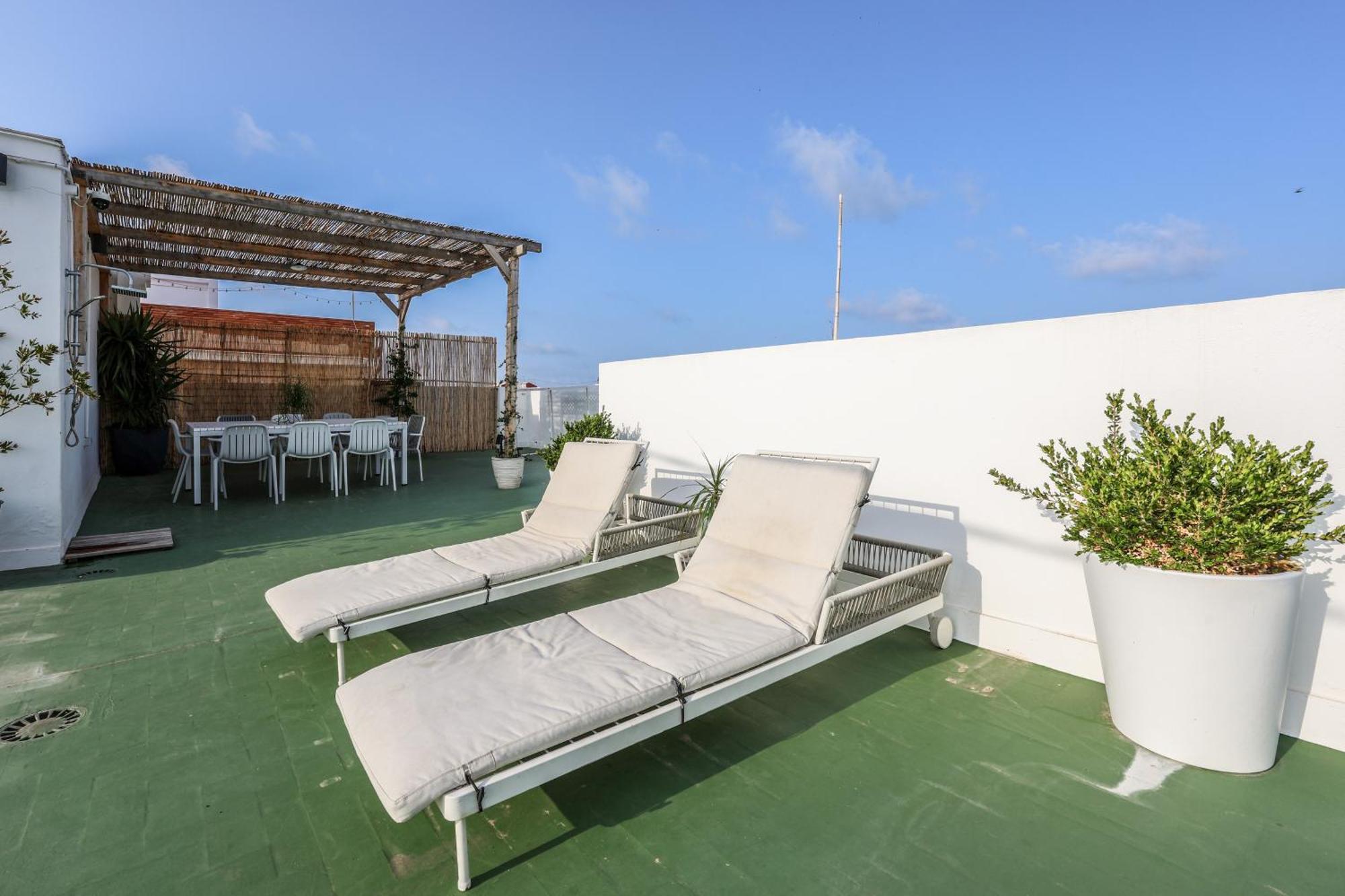 Apartment 2 Hab En Malvarrosa A Metros De La Playa, Con Terraza Y Zonas Comun 3d *
