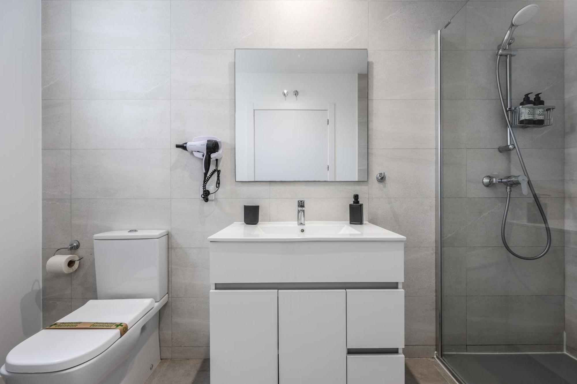 2 Hab En Malvarrosa A Metros De La Playa, Con Terraza Y Zonas Comun 3d Apartment *