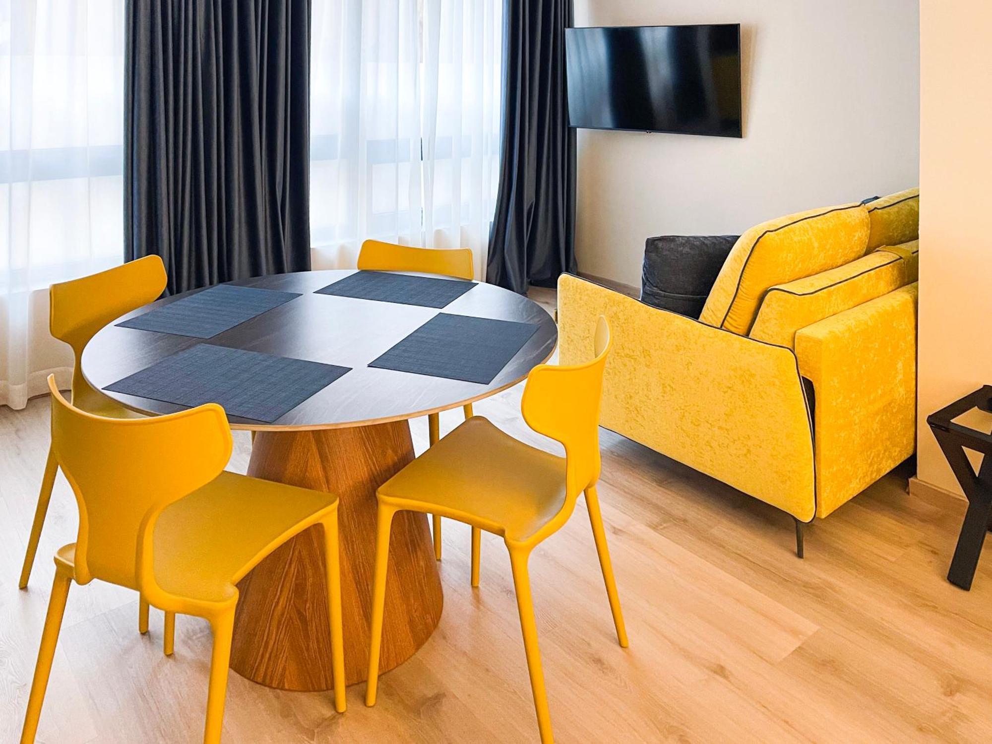 Aparthotel Pathos By Mimood 4*
