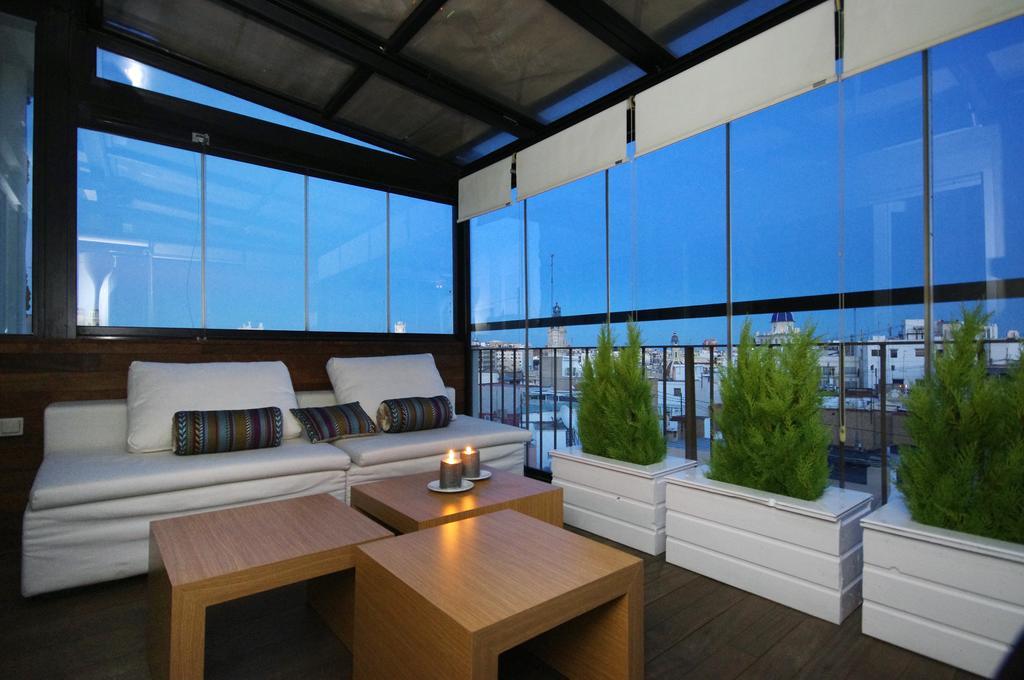 Vivaldi Penthouse Ayuntamiento Apartment