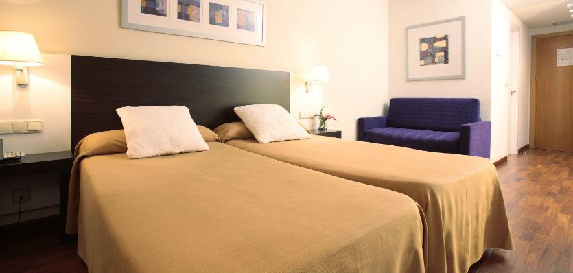Port Feria Hotel