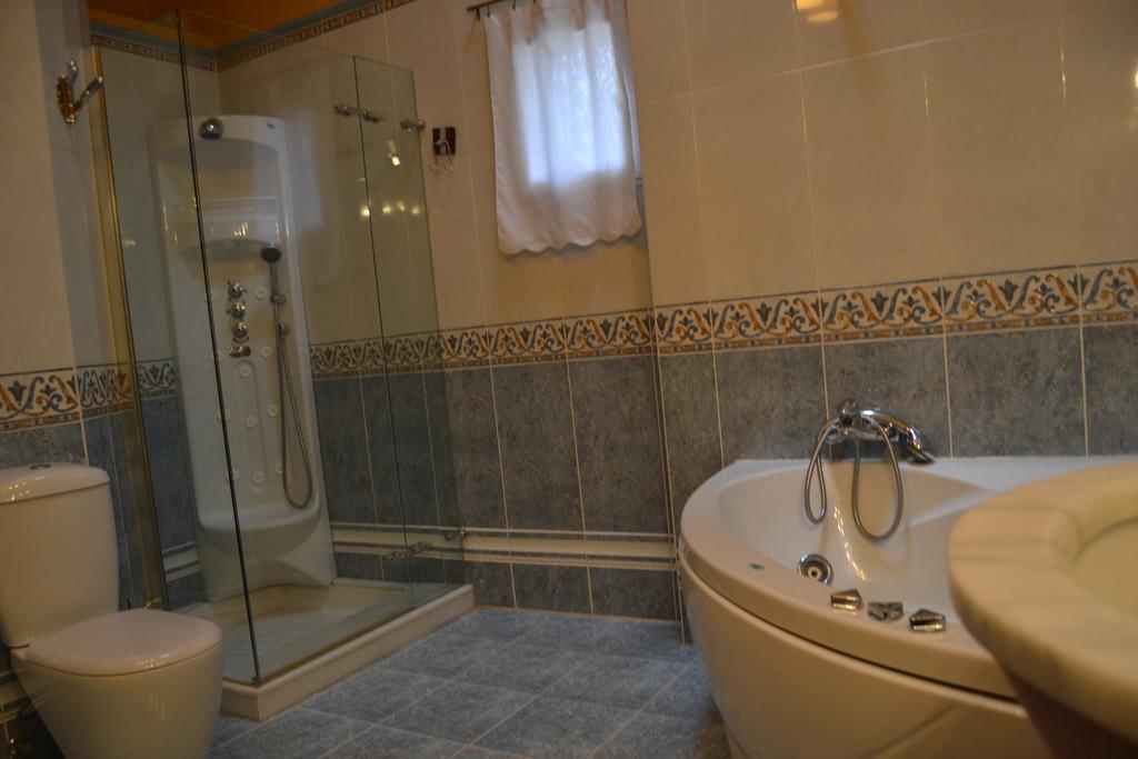Living Aluders Attic Valencia