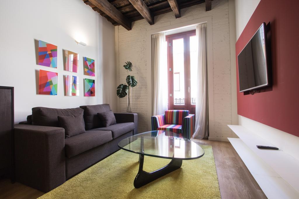 Luxury - Boutique Redonda