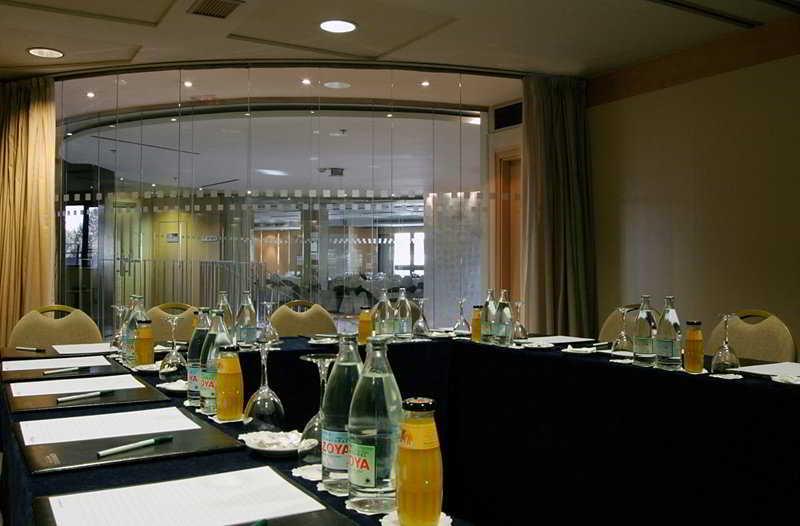 Hotel Alameda Plaza 4*
