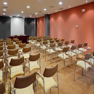 Hotel Express Ciudad De Ciencias, An Ihg Valencia