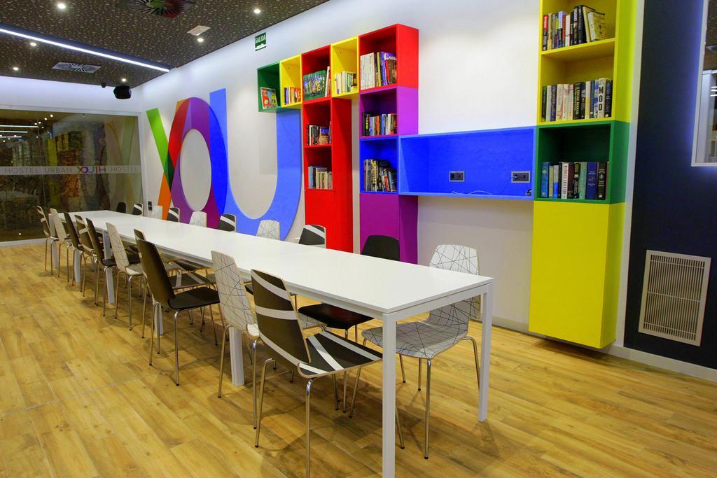 Hostal Urban Youth *