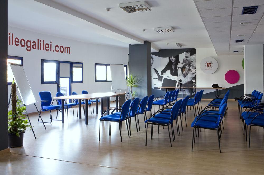 Apartamento Juvenil Colegio Mayor Galileo Galilei *