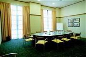 Hotel Express Ciudad De Ciencias, An Ihg Valencia