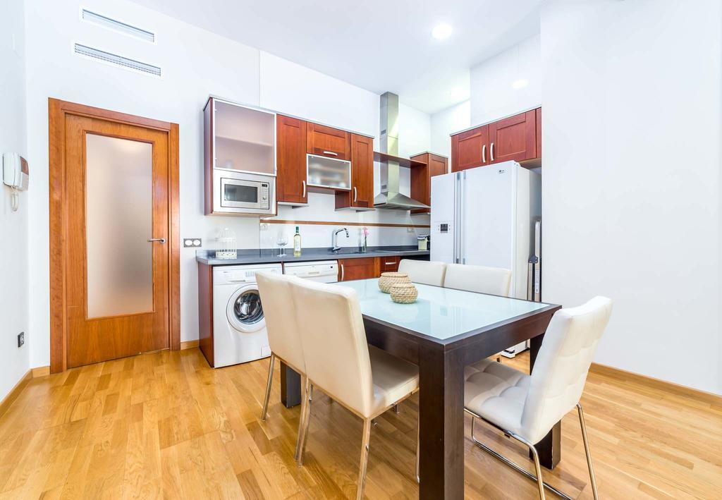 Travel Habitat Jardines Rio Turia. Apartamento *