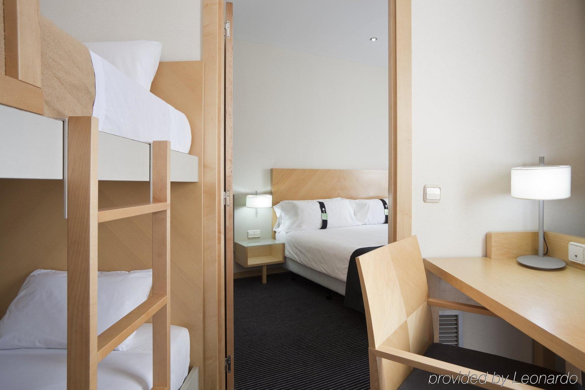 Hotel Alameda Plaza 4*