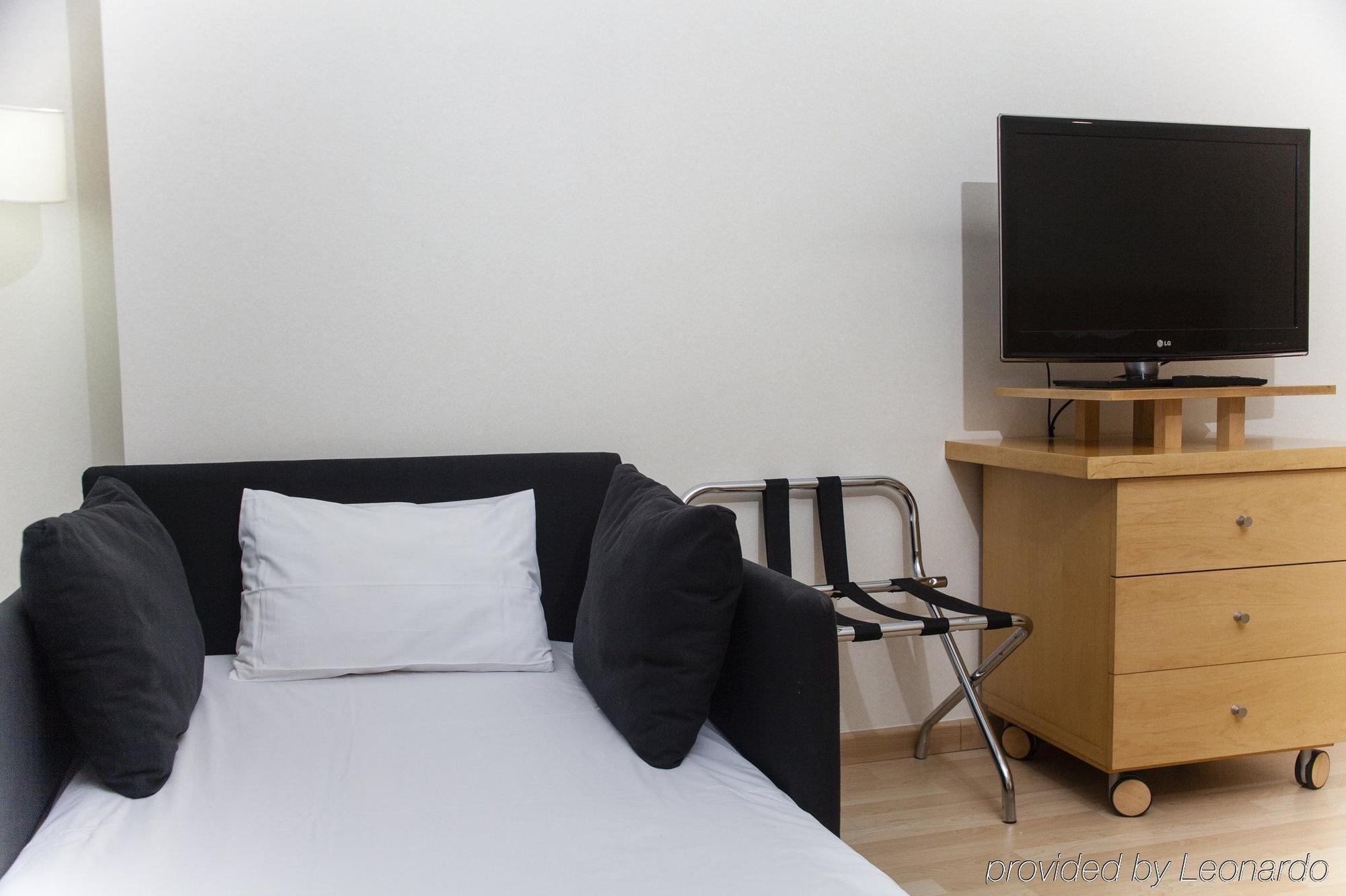 Alameda Plaza 4*