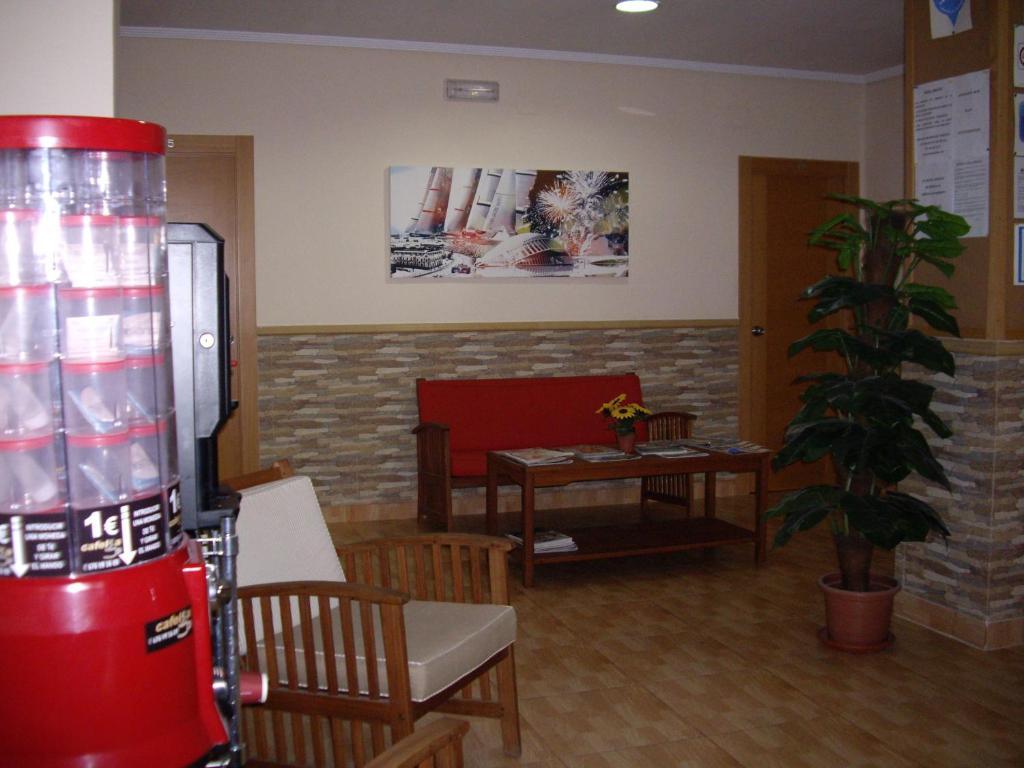 Pensión Abastos 2*