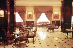 One Shot Palacio Reina Victoria 04 Hotel 4*