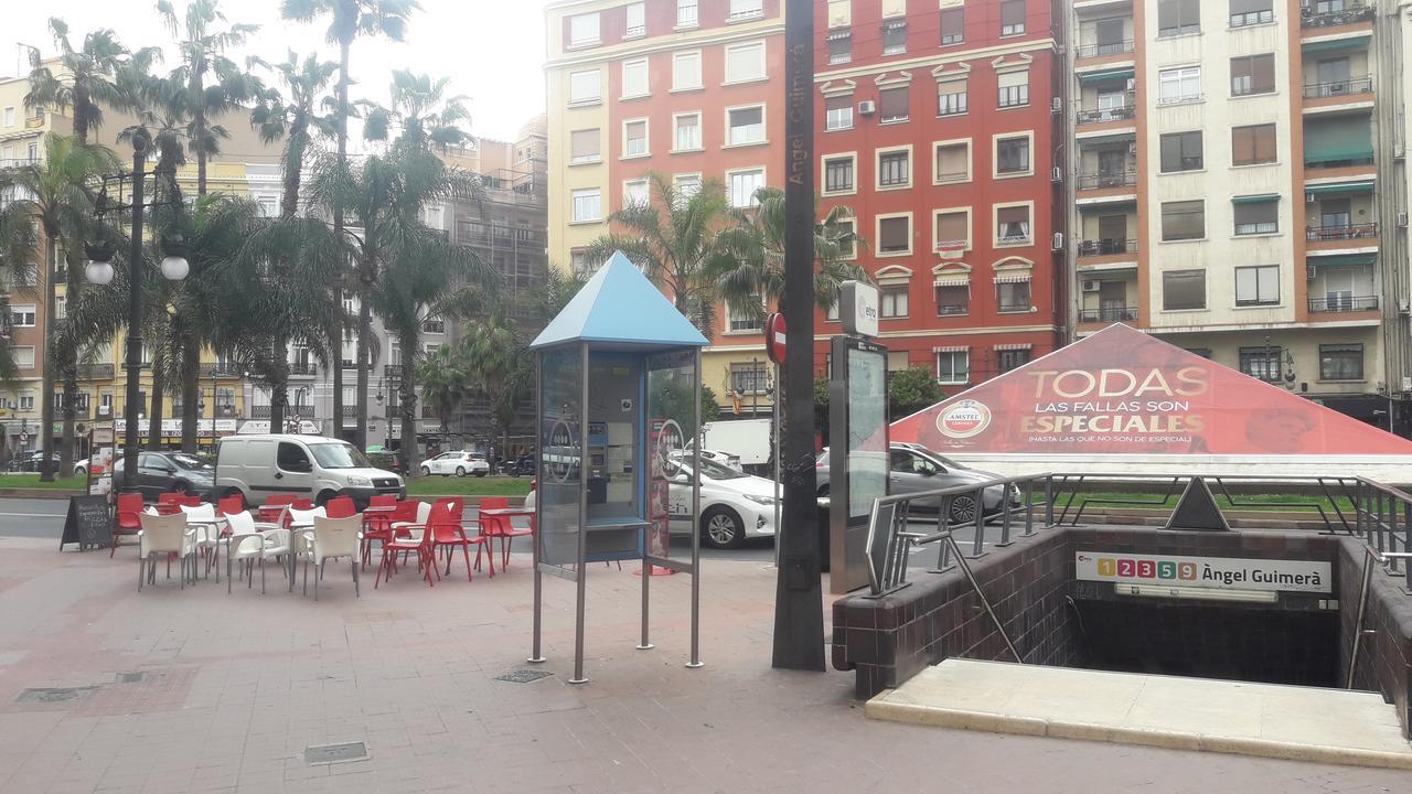 Angel Guimera & Breakfast Valencia